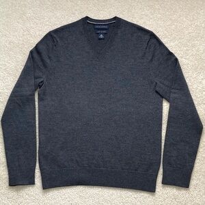 Banana Republic Merino Wool Charcoal V-Neck Sweater